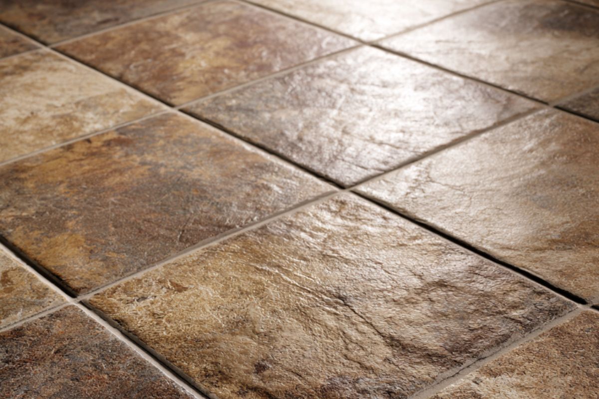 A Guide To Cleaning And Maintaining Commercial Tile Grout